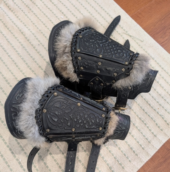 High Quality Leather Rabbit Lined Bracers worth ($200+) - Picture 9 of 11
